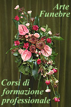 Arte funeraria. Fiori per onoranze funebri. Corona funebre, cuscino funerario, cuore, cofano o copricassa, mezzo cofano, cesto, urna. Composizioni funerarie nei vari stili floreali. Scuola e corsi di formazione fioristi per servizi di pompe funebri. Milano (Italia)/Floral design courses. Sympathy flowers and floral tributes arrangements. Learn how to create coffin sprays, easel sprays, traditional posies,  hearts, long lasting baskets, bouquets, pillows, cushions, standing sprays, casket sprays, half casket sprays, urn flowers. Milan (Italy)